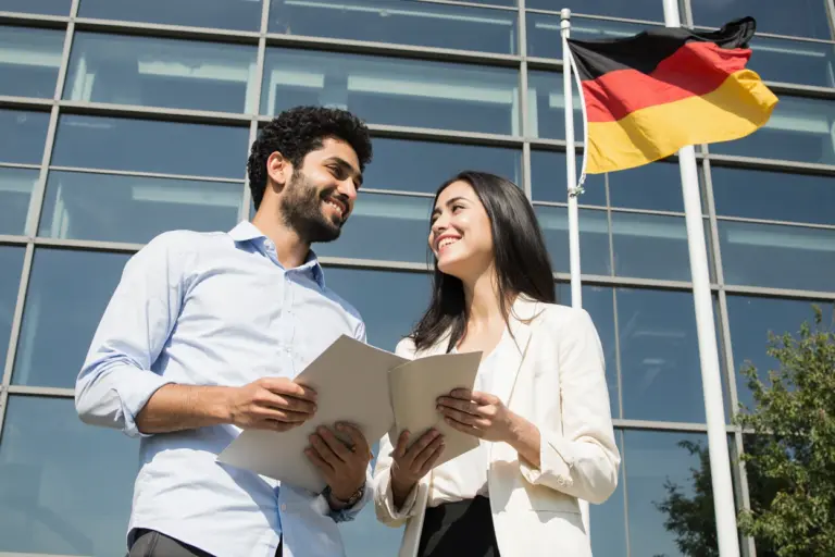 التكوين المهني أو الأوسبيلدونغ في ألمانيا 🇩🇪 (Ausbildung) بالتفصيل الممل